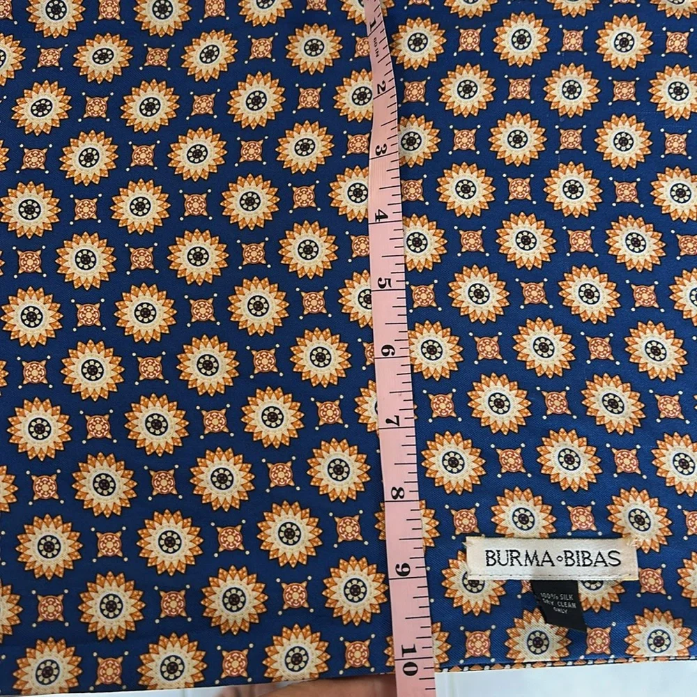 Burma Bibas 100% silk chain geometric print rectangular scarf